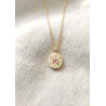 Collier médaillon fleur rose et verte - détail du pendentif