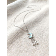 Collier lune argent&eacute;e et &eacute;toiles