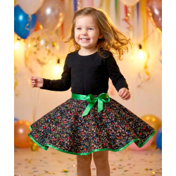 Jupe fillette velours noir côtelé doublée de tulle vert - Présentée portée