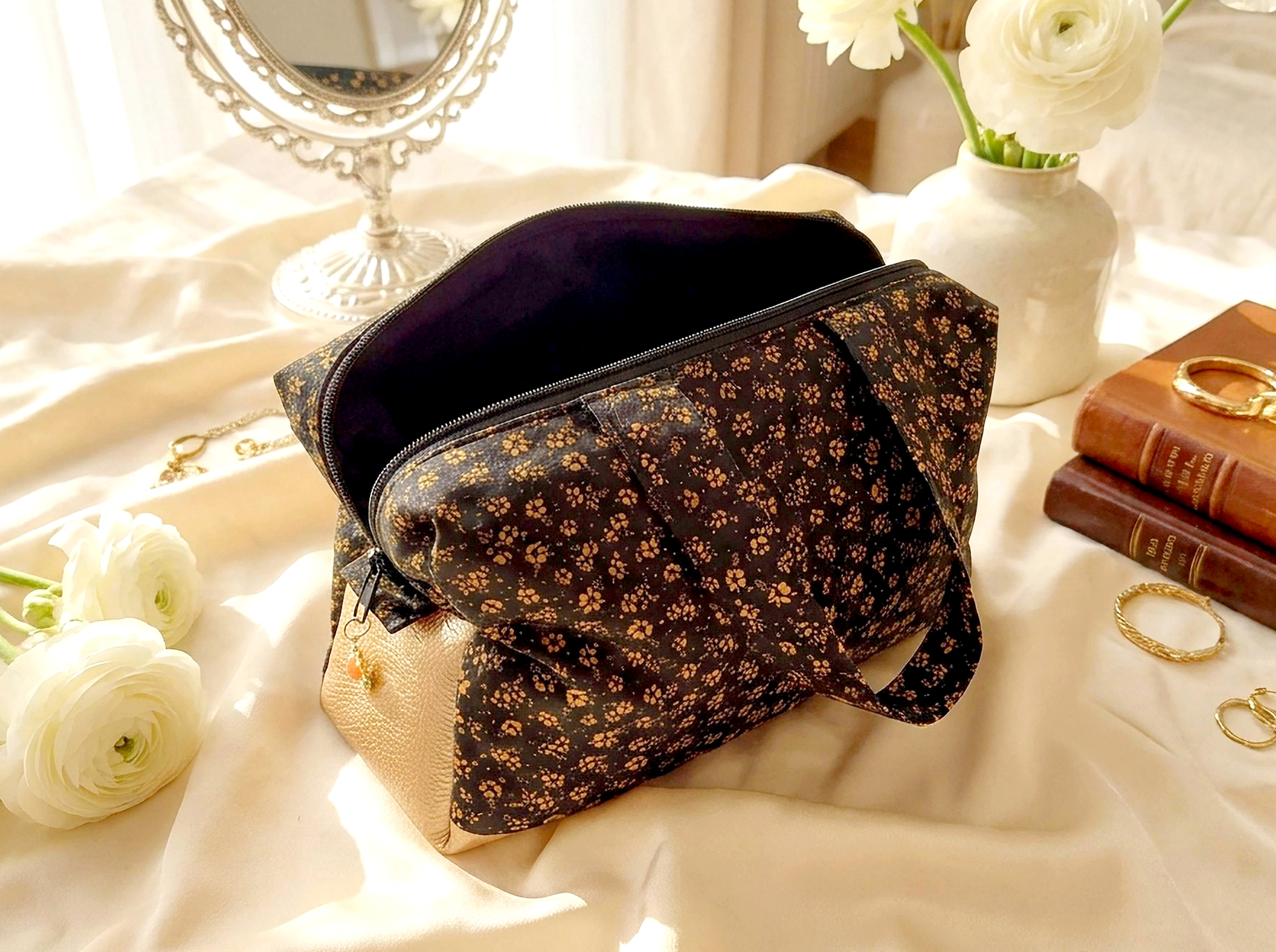 Trousse de toilette artisanale, id&eacute;e cadeau fait main